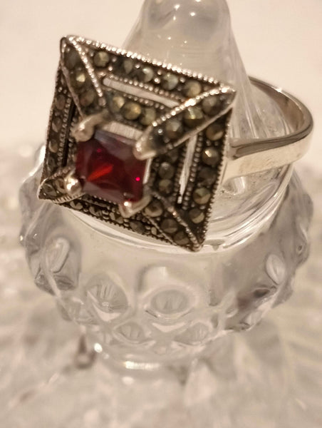 Deco Style Square Garnet and Marcasite 925 Silver RING